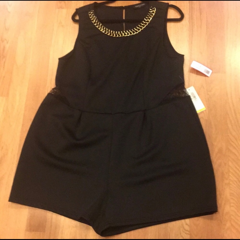 Fashion to Figure Black Romper w/ Neckline Chain
